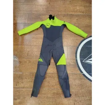 Quiksilver Syncro talla 4 3.2mm