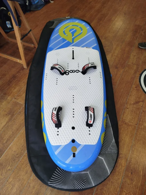 Goya Windsurf Airbolt 120L Carbon Foil Ready - 1744121677656 scaled -